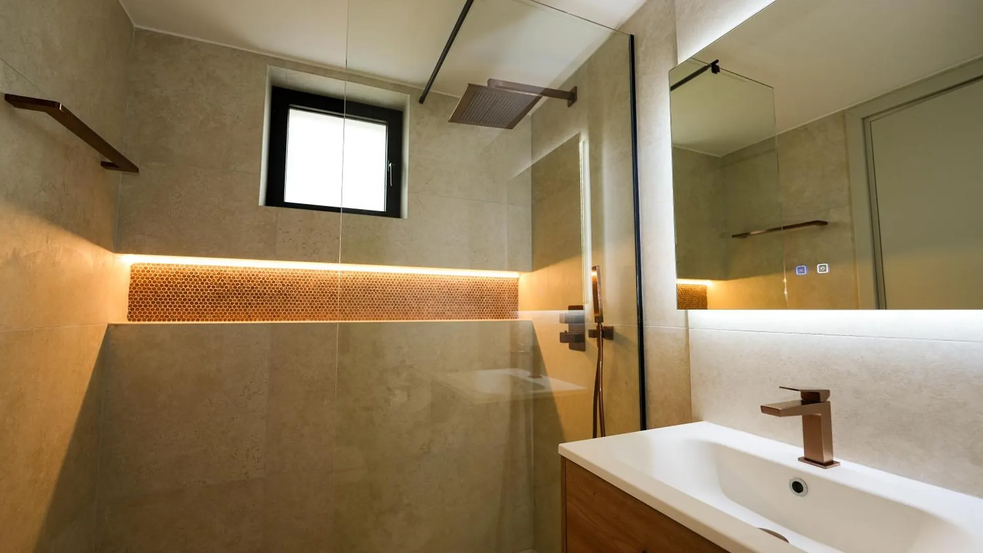 Lejlighedshotel Sirena Bay Beach House And Luxury Suites Protaras