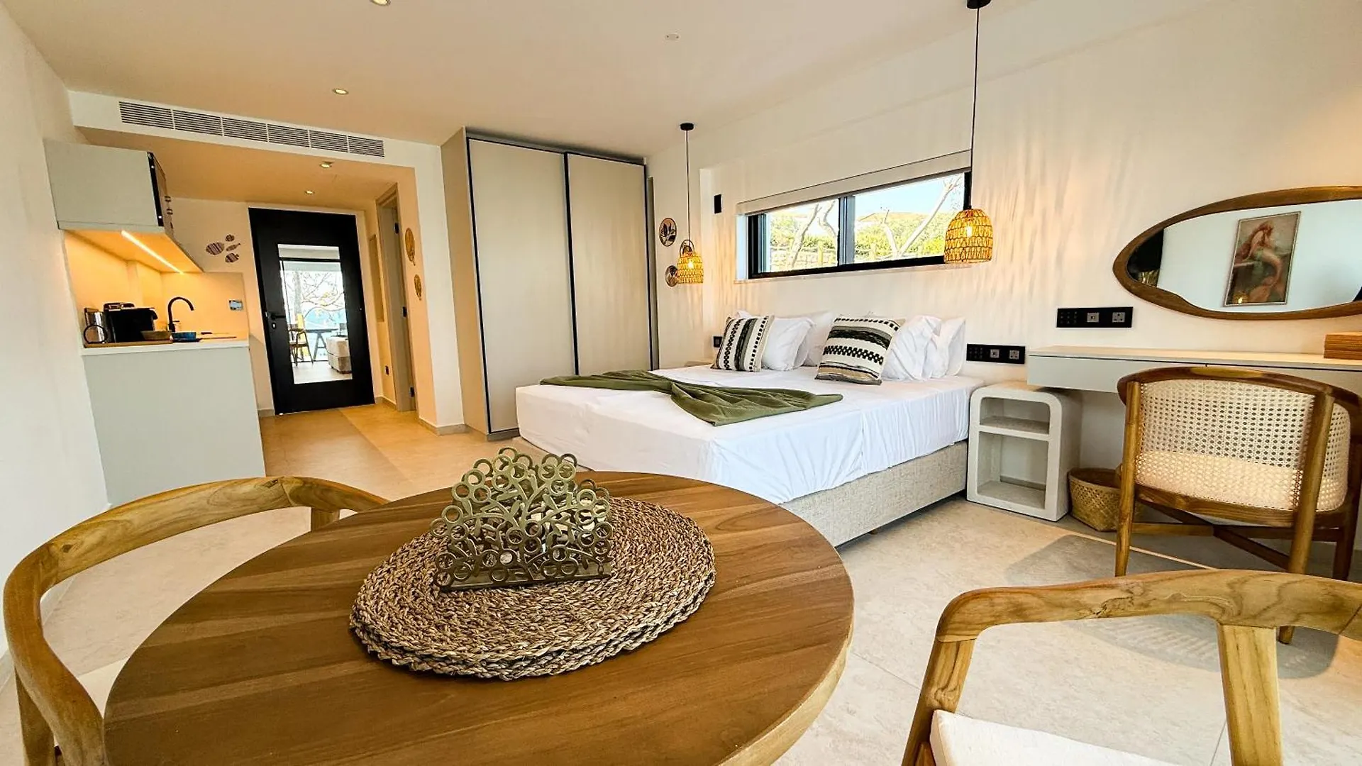 Sirena Bay Beach House And Luxury Suites Protaras Lejlighedshotel