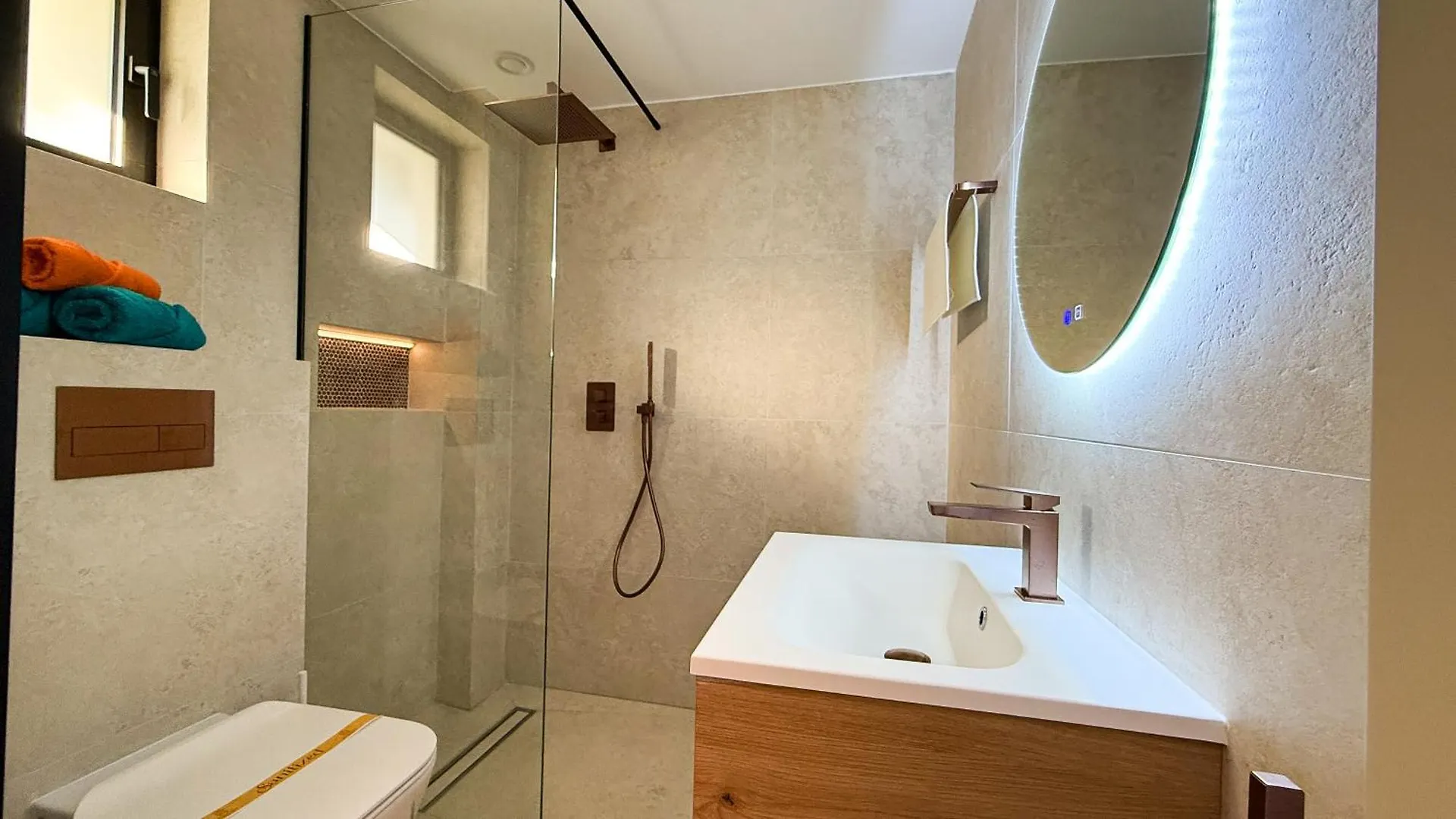Sirena Bay Beach House And Luxury Suites Protaras Cypern