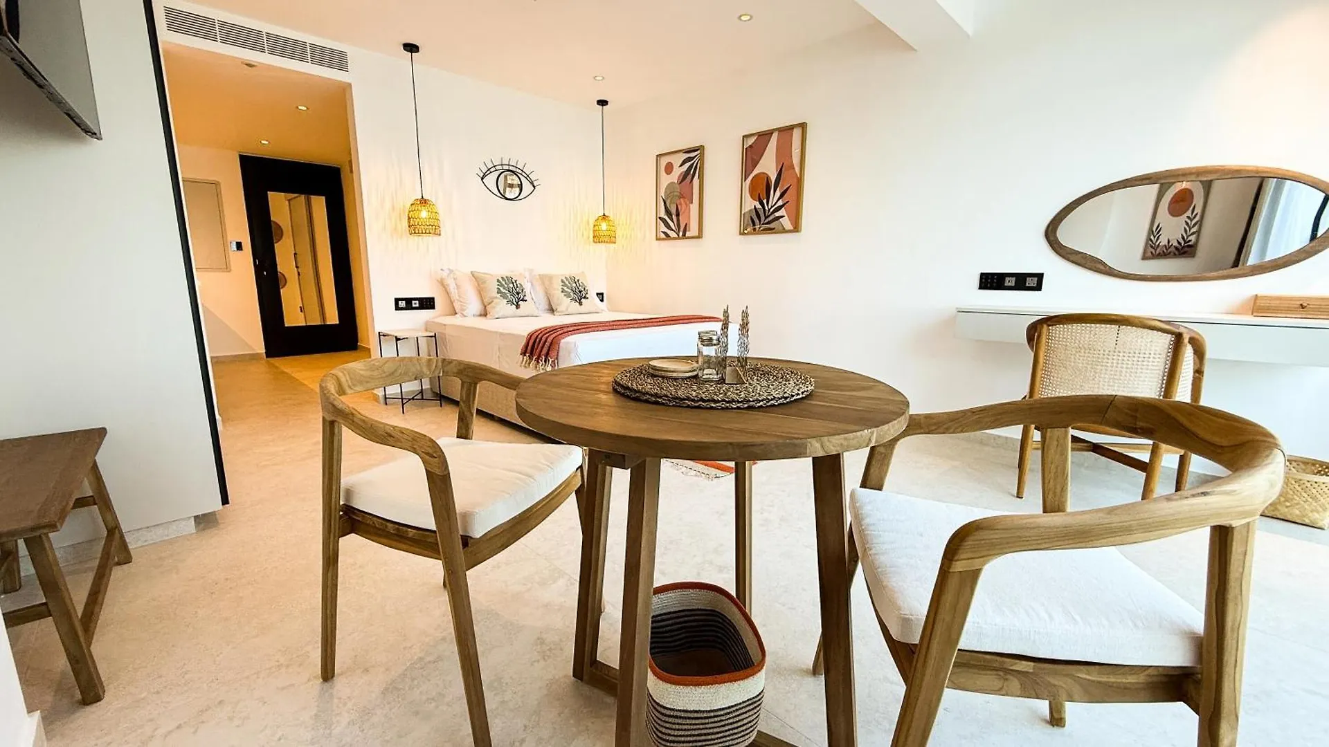 Sirena Bay Beach House And Luxury Suites Protaras Cypern